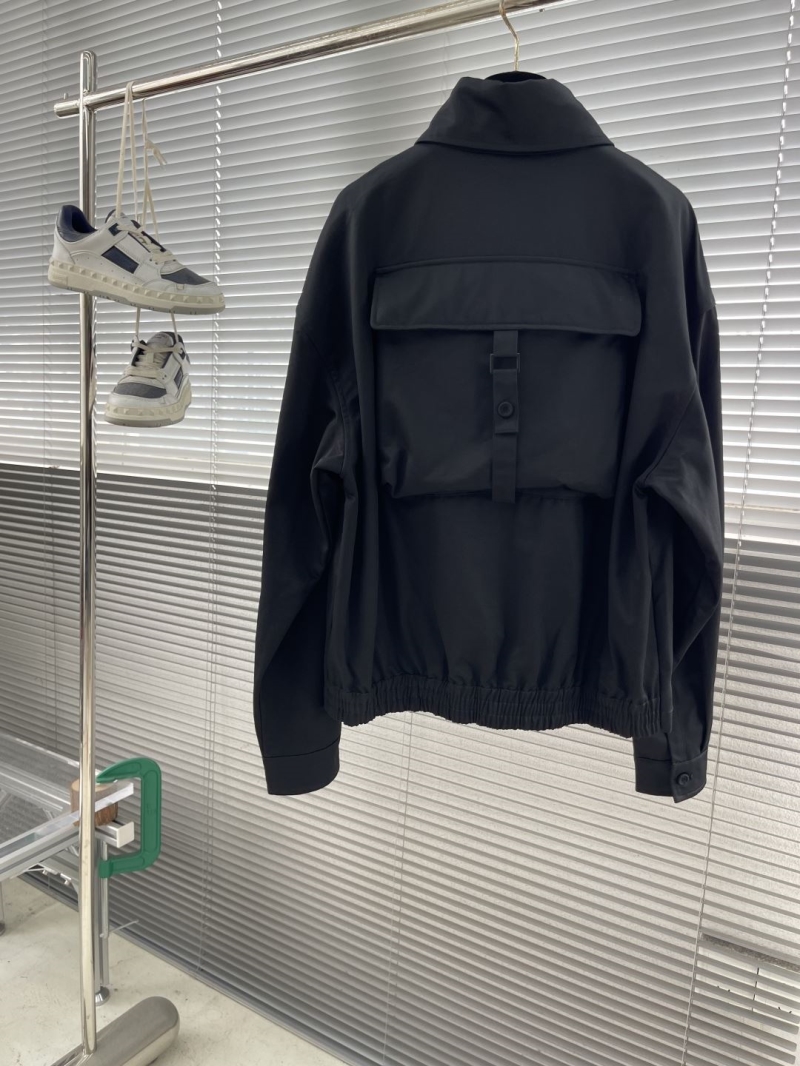 chr1st1an D10r outwear